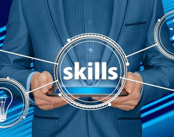 10 compétences pour devenir commercial